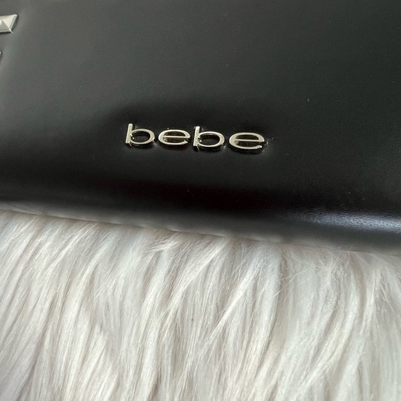 NWT BEBE JANE ZIP ARROUND WALLET WRISTLET CASE - Picture 11 of 12